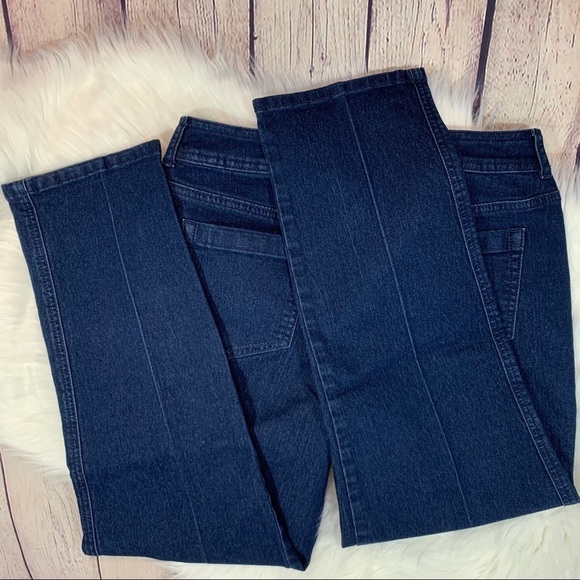 Chico’s Dark Wash Denim Capri size 0 (4) - Picture 3 of 7